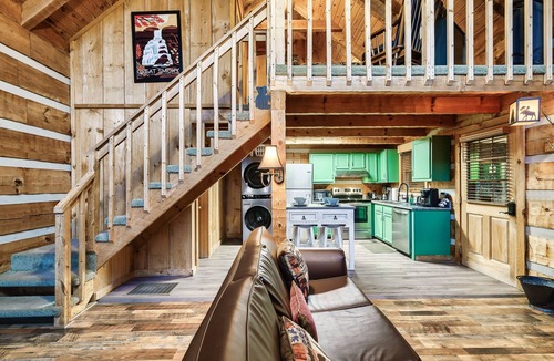 Sevierville Cabin | Mountain View Escape - 1 Bedroom Cabin in Sevierville