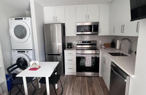 Canmore Apartment | Mountain View Studio in Town