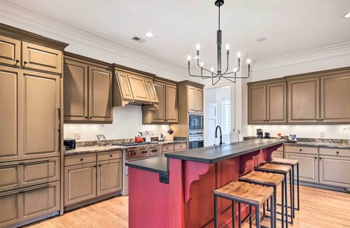 Mill Spring House | Mountain Views! Home in Bright's Creek Golf Club