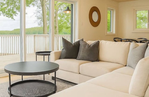 Utterson Cottage | Muskoka Waterfront Cottage on Three Mile Lake