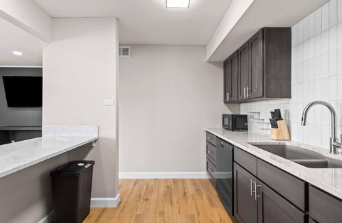 Springfield Apartment | Newly Renovated Unit in Central Spfld! #301