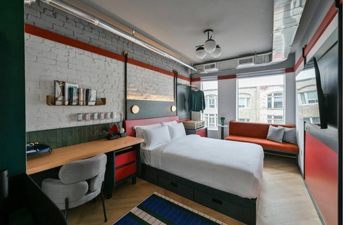 Bloor Annex Hotel | Nomas Hotel