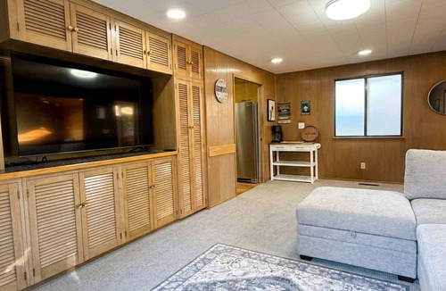 Olympic Hills House | North Seattle Gem! Cedar Sunroom, Hot Tub, AC, EV Charging with Large Backyard!