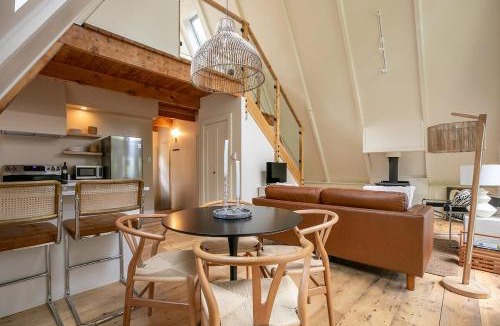 Bay of Fundy & Annapolis Valley House | Nova Scotia A-Frame with Hot Tub