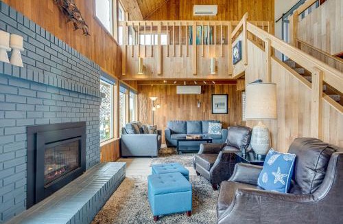 Yachats House | Ocean Front Home on Sandy Beach! Tidal Destination