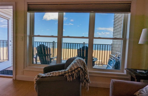 Hampton Condo | Ocean front single bed room condo