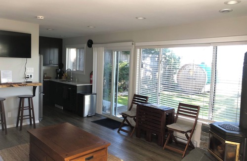 Regional District of Nanaimo Cabin | Ocean front, walk on, bright and private, 2-bedroom cottage with sauna,