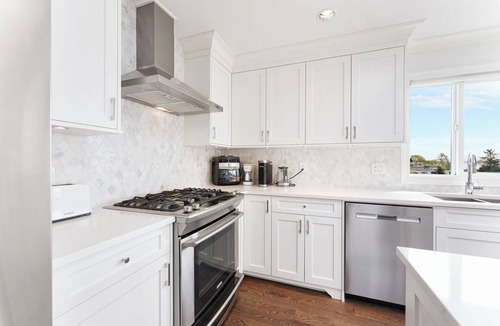 White Rock House | Ocean Oasis