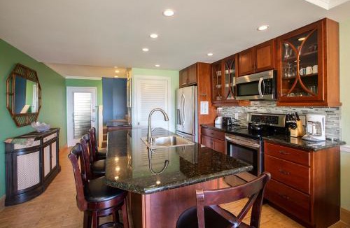 Kahana House | Ocean Views & Remodeled! ks d6 - Sullivan