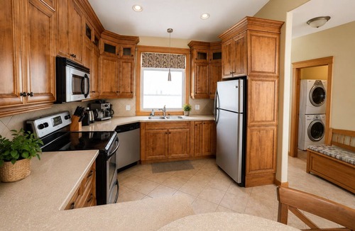 Chelton Cottage | Oceanfront A-Frame Cottage | Stunning Bridge Views | Dog Friendly | Sleeps 8