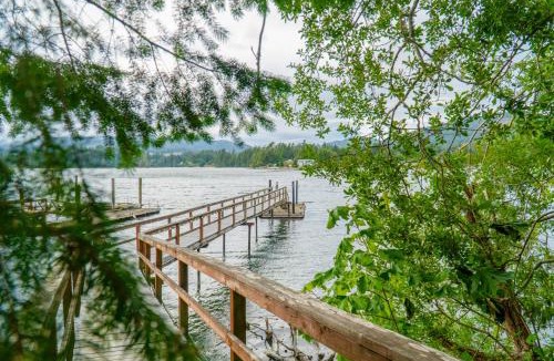 Juan de Fuca Electoral Area House | Oceanfront Getaway