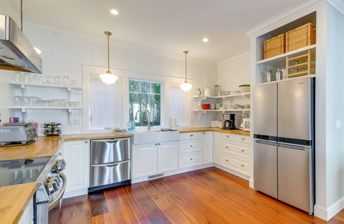 Moclips House | Oceanfront Moclips Escape w/Deck & Beach Access!