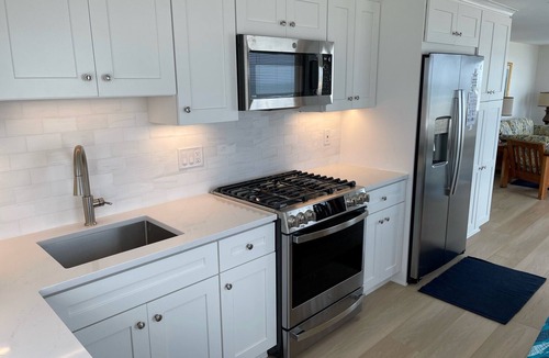 North Beach Haven House | Oceanfront! Upstairs!