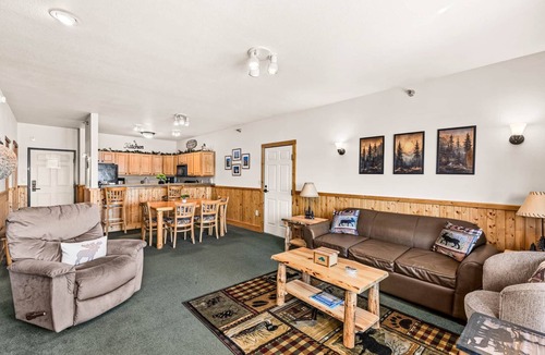 Two Harbors Apartment | Panoramic Lake Views | 2BR w/King Suite | Pools