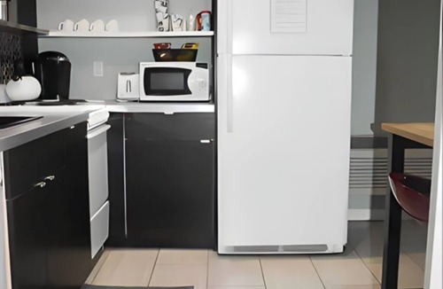 Ferndale Apartment | Park Side Studio - PETS WELCOME!