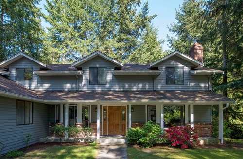 Gig Harbor House | Peaceful and spacious Gig Harbor home, closest to Narrows Bridge