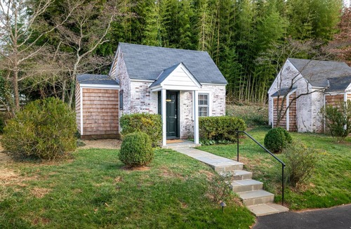 Batesville Cottage | Pet-Friendly Devon Cottage at Ivy Cottages