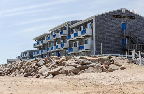 Misquamicut Hotel | Pleasant View Inn