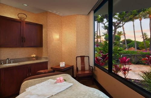 Lahaina Resort | PLENTIFUL LUXURY BEACHFRONT AMENITIES!! LAHAINA/NAPILI RETREAT