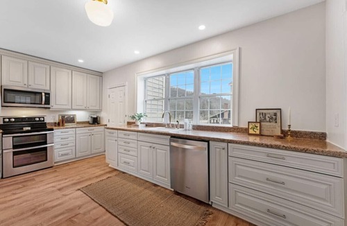 Prattsville House | Pool Table, Board games and Fire Pit