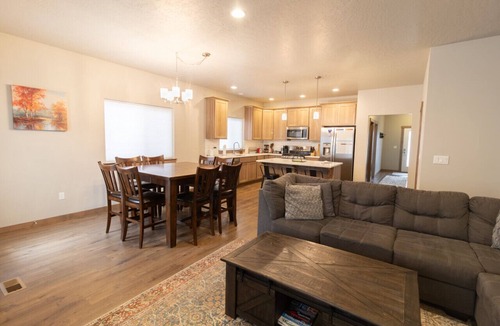 Post Falls House | Post Falls Hideaway New 4 Bedroom Home Short Term