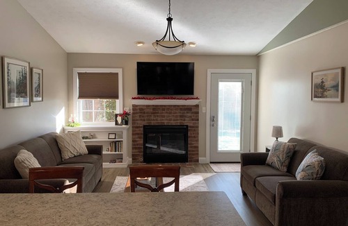Chatham Condo | Pristine 2BR Townhome -Elevated Comfort in Charming Chatham