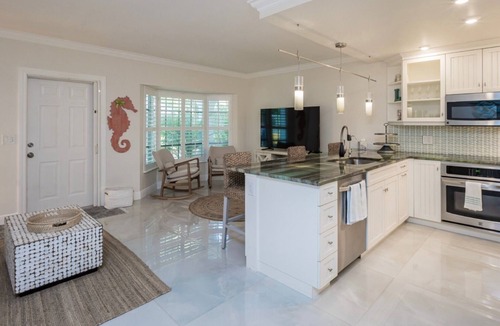 Jog Road Condo | Pristine Beach Hideaway steps from the Beach in Delray Beach