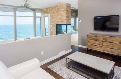 Harwich House | PRIVATE BEACH