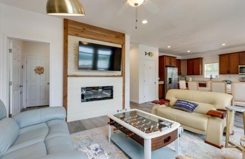 Stover House | Private Dock + Fire Pit: Lake of the Ozarks Home!
