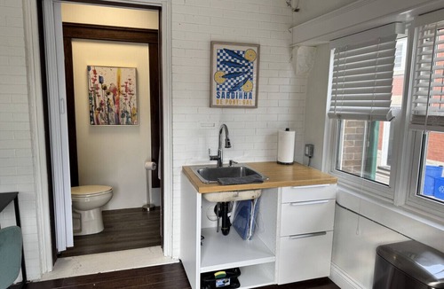 Kitchener Apartment | Private Downtown Kitchener Studio | Parking, Kitchenette, Wi-Fi