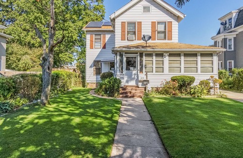 West Haven Apartment | Private Smart Suite Near Yale, Train, Beach & Tweed