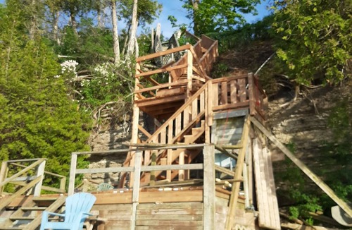 Wellington Cottage | Private Waterfront Cottage In Prince Edward County