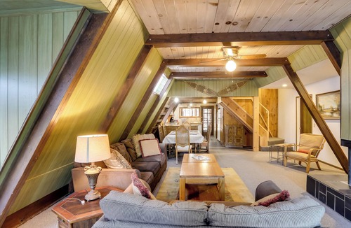 Plumas Eureka Estates Cabin | Quaint + Rustic A-Frame < 5 Mi to Plumas-Eureka!
