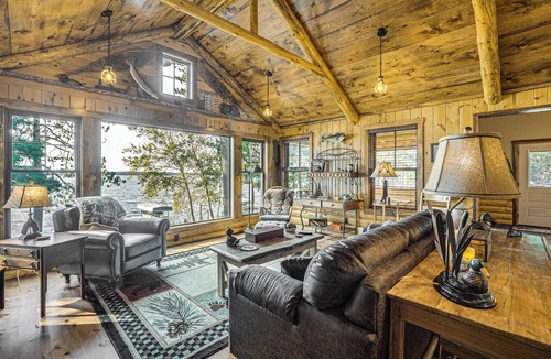 Conover Cottage | Quiet Lakefront Conover Cabin Near ATV Trails