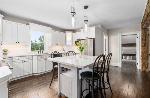 Clearview Township House | -Quiet Mountainview Retreat with Private Pool