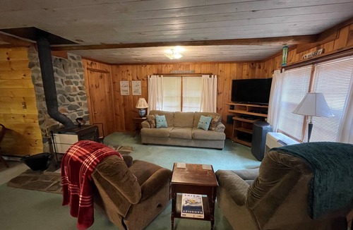 Rangeley House | Rangeley's Edge Cabin