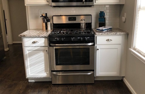 Ferndale House | Recently remodeled, comfy two bedroom house sleeps four, plus office.