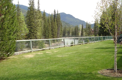 East Kootenay Condo | Recently renovated Main Floor 2 Bedroom/2 Bath Condo backing onto Toby Creek.
