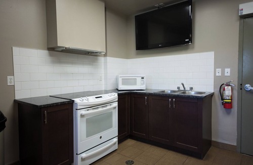 Windsor Apartment | Residence & Conference Centre - Windsor