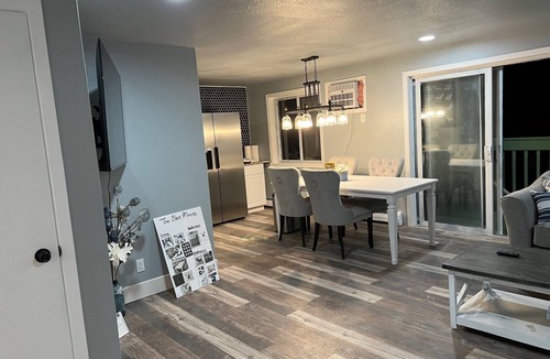 Appleton Apartment | Ritchie’s Woodmere Estates: Blue Moose