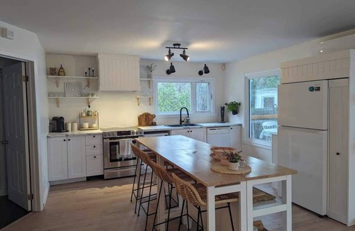 Saint-David-de-Falardeau House | Rivage | Tavata Chalets | tout de blanc