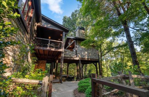 Cherry Log House | River Joy Lodge