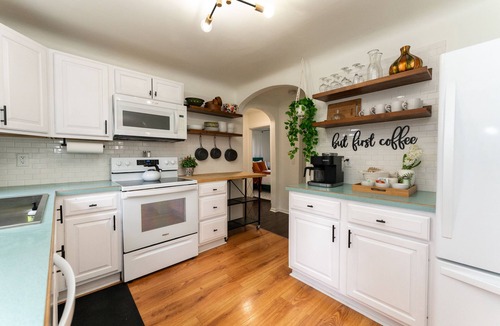 Mount Pleasant House | River view home-close to CMU and Soaring Eagle Casino