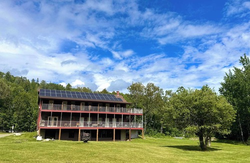 The Forks Cabin | Riverfront Double Bunk Room in West Forks