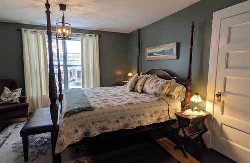 Lunenburg Bed & Breakfast | Rose & Thistle Bed & Breakfast