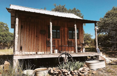 Harper Cabin | Rustic Off-the-Grid Cabin near Ample Outdoor Recreation in Harper, Texas