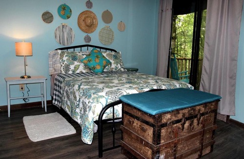 Sky Valley House | Rustic Tree Top Cabin in Sky Valley, Georgia