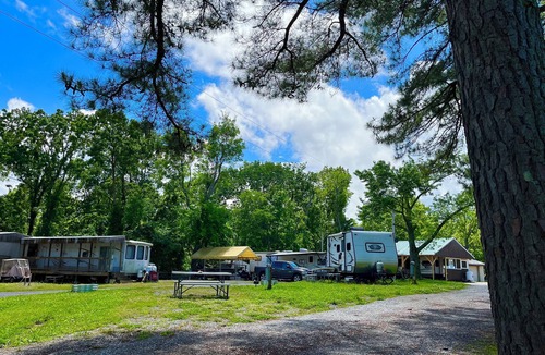 Aurora RV Rental | RV Site #45 Pull Through 50ftx32ft