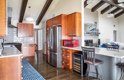 Cedar House | Sandbar Cedar Cottage on Lake Leelanau