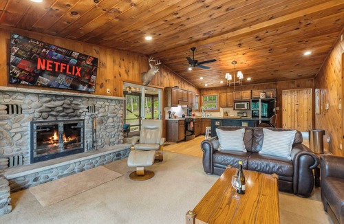 White Mills Cabin | Secluded Rustic Cabin on 50 Private Acres
